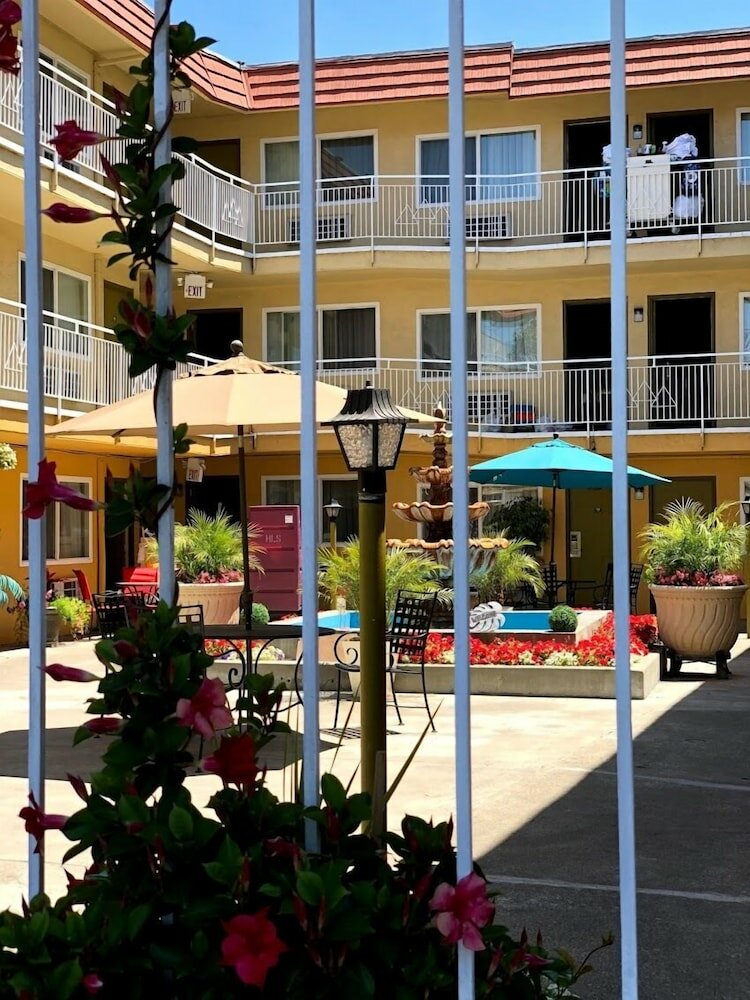 Фото Imperial Inn