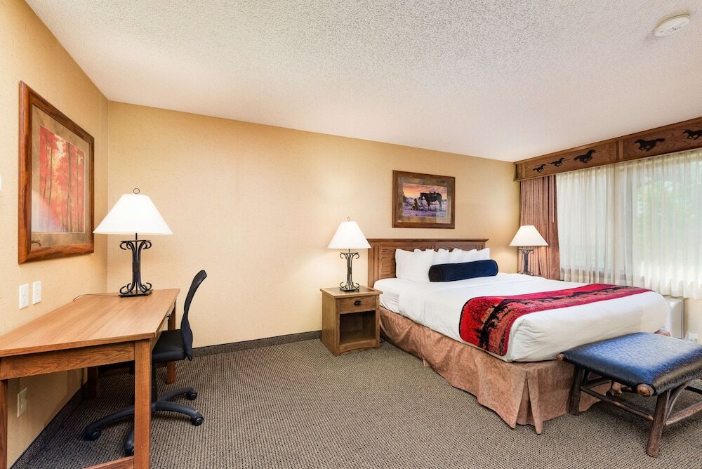 Фото Best Western Plus Kelly Inn & Suites