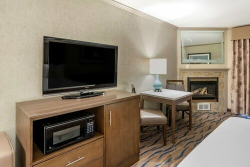 Гостиница Elizabeth Oceanfront Suites в Ньюпорте