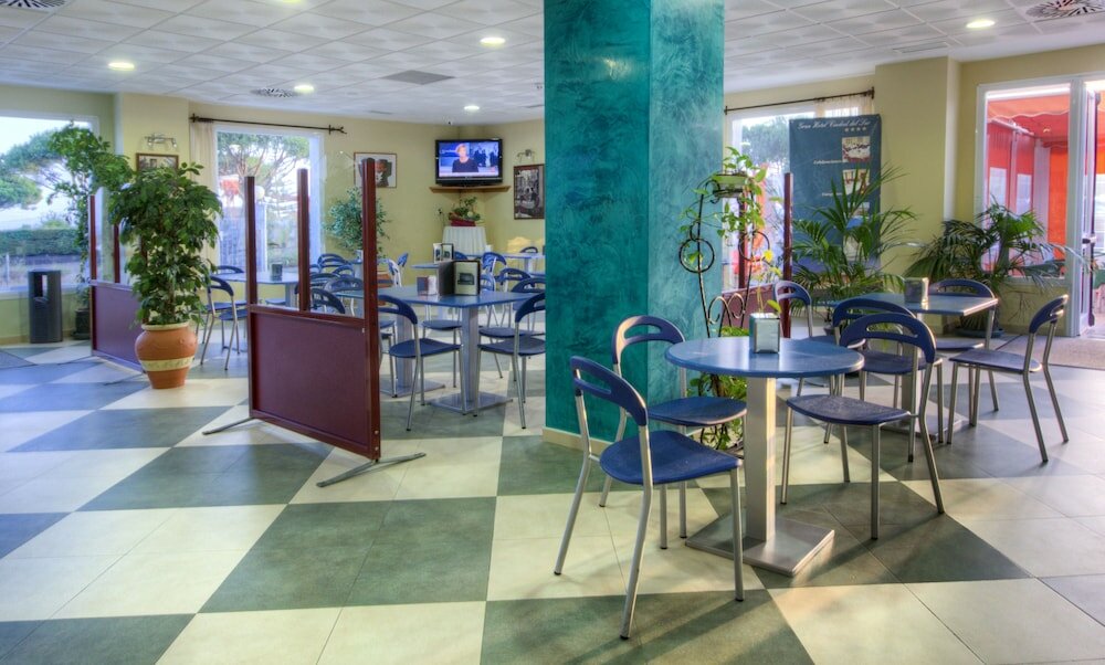 Фото Gran Hotel Ciudad Del Sur