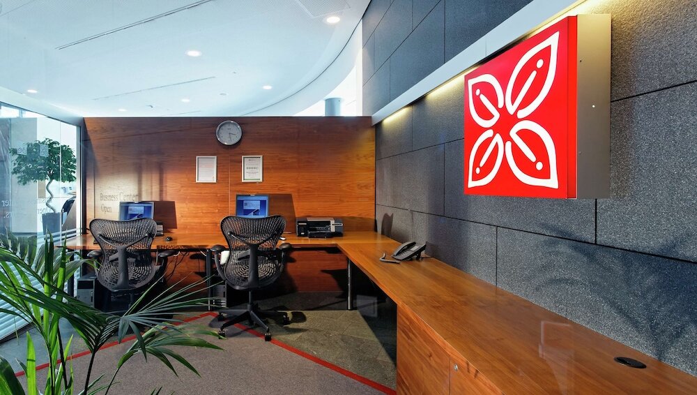 Фото Хилтон Гарден Инн Штутгарт Неккарпарк