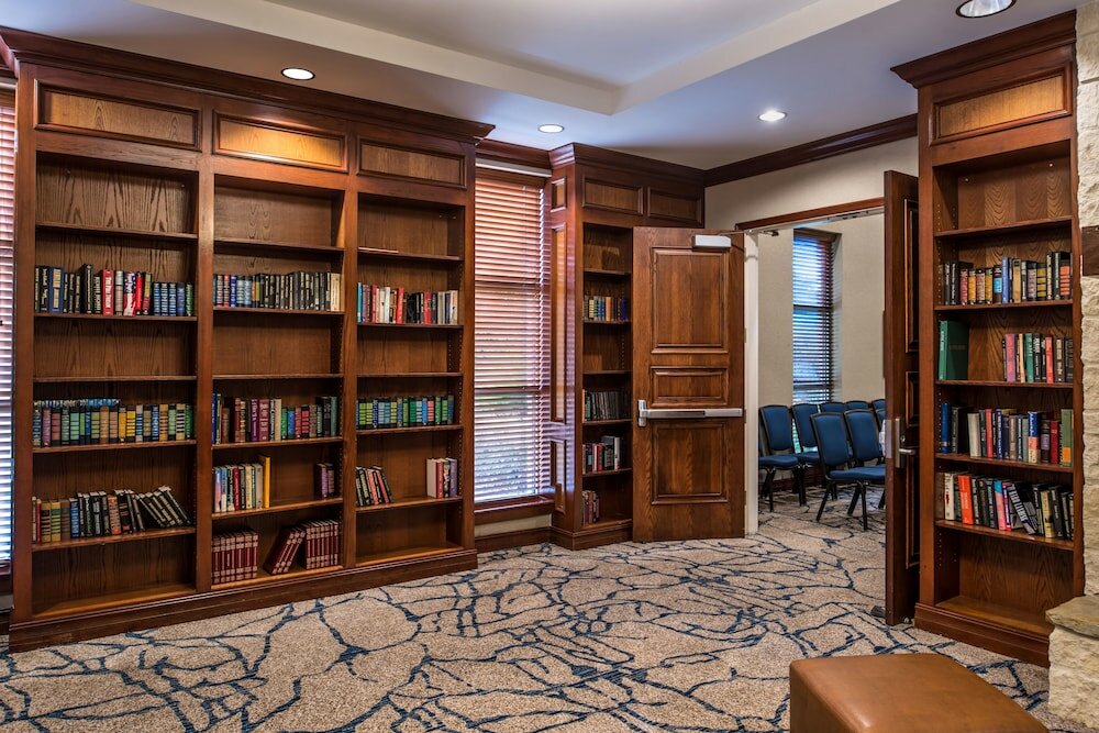 Фото Hilton San Antonio Hill Country