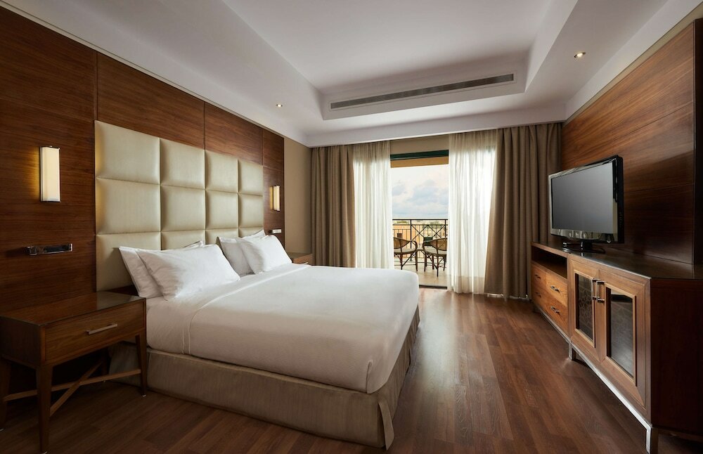 Фото Hilton Pyramids Golf