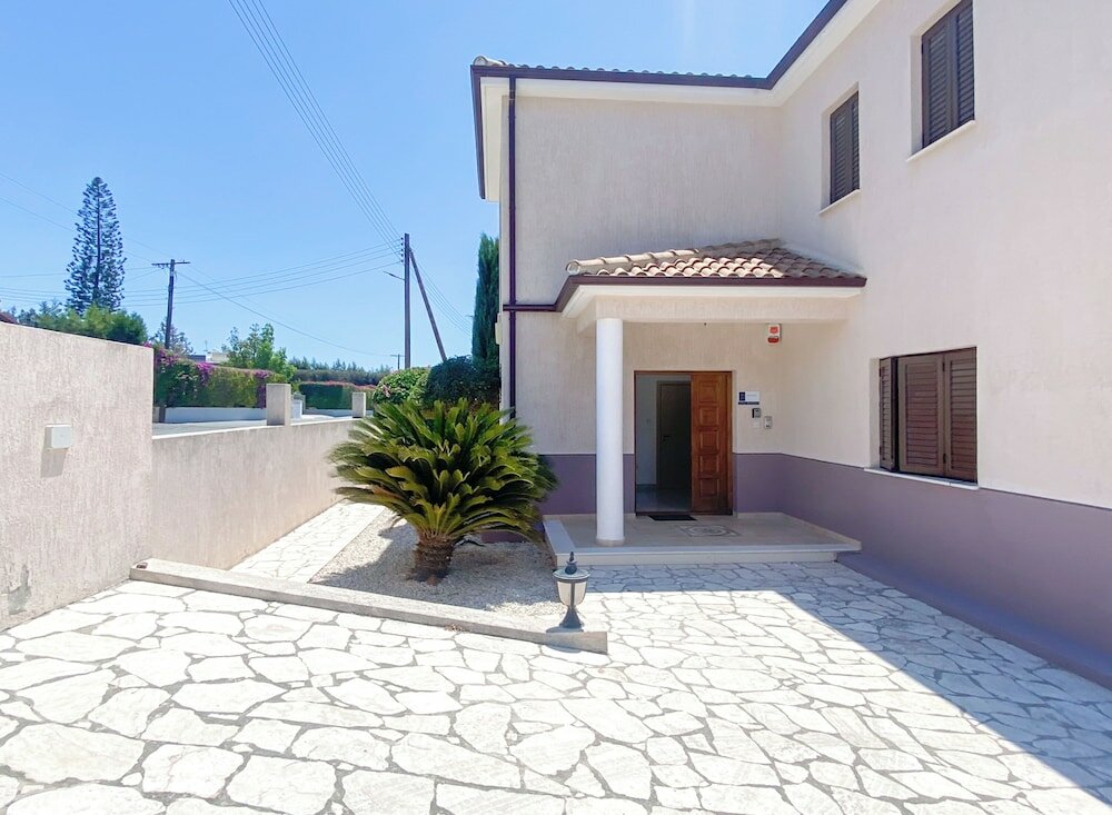 Фото Phaedrus Living Luxury Villa Erimi