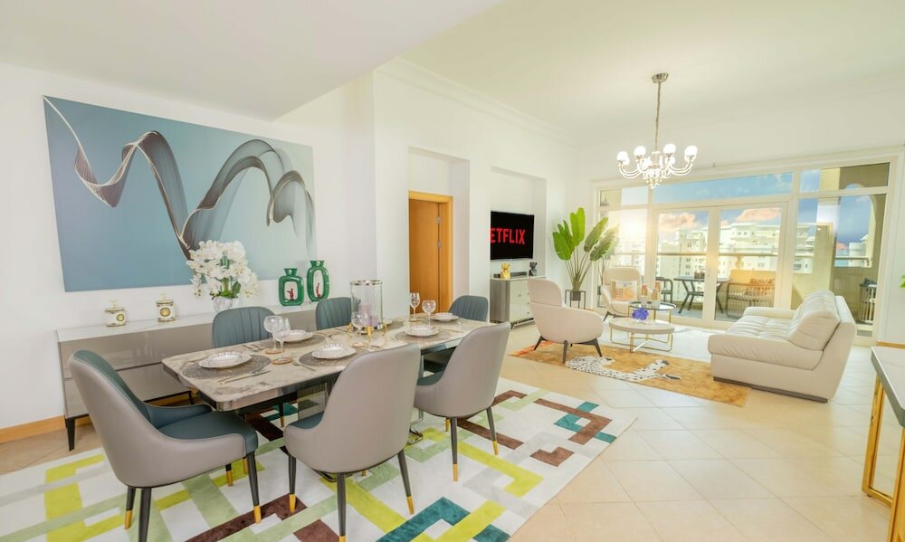 Фото Lux The Shoreline Penthouse Suite