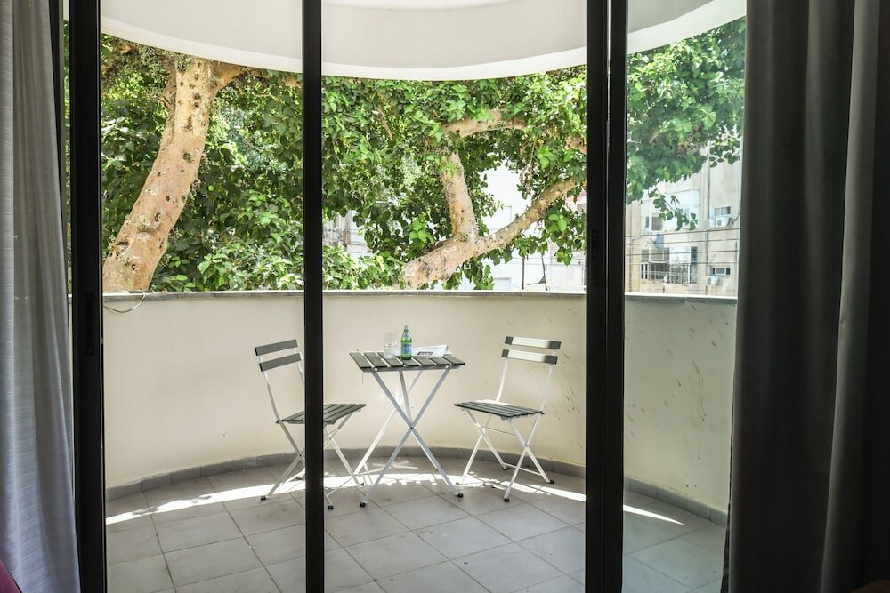 Фото Turquoise Chic Dizengoff Ctr by SeaNRent