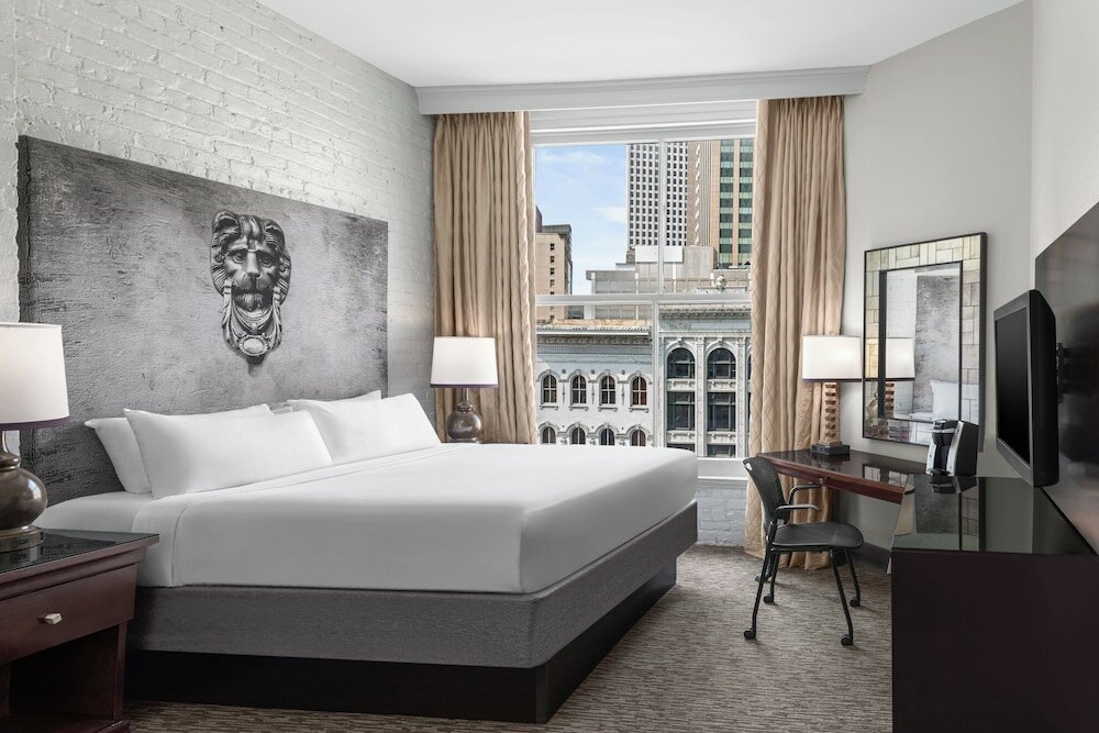 Фото Crowne Plaza New Orleans French Quarter