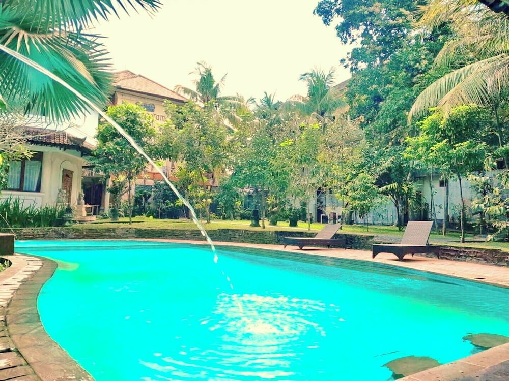 Фото Hotel Rooms 2 minutes to Monkey Forest