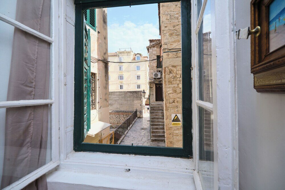 Фото Apartment Galeriana Palace