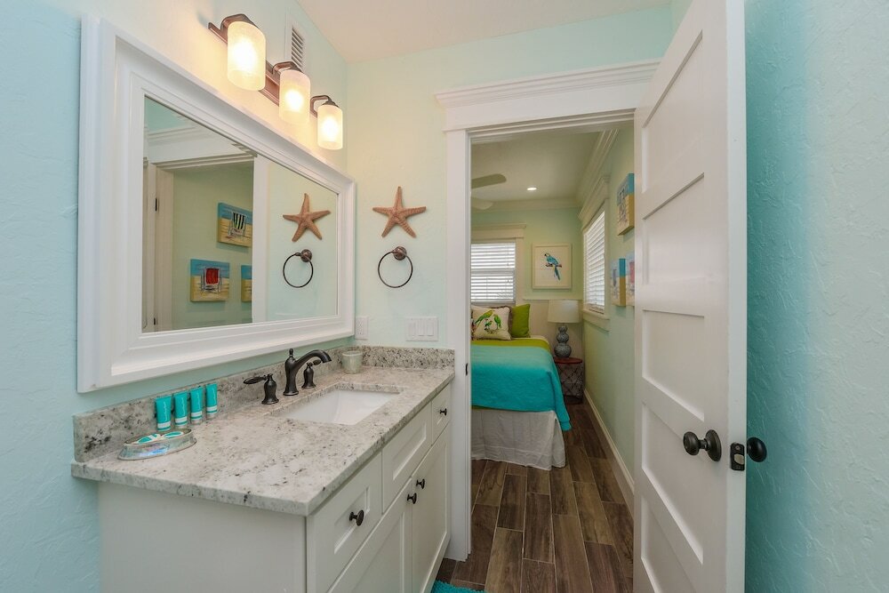 Фото Tropical Breeze Resort