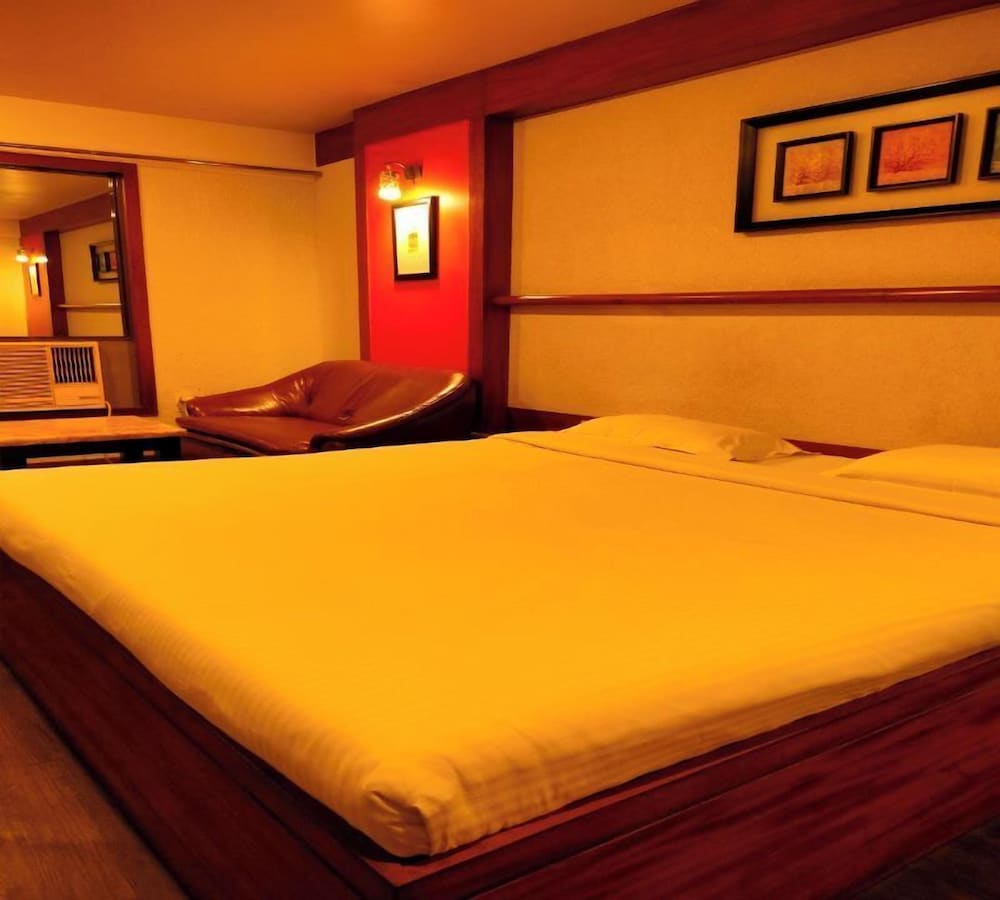 Фото Quaint Suites