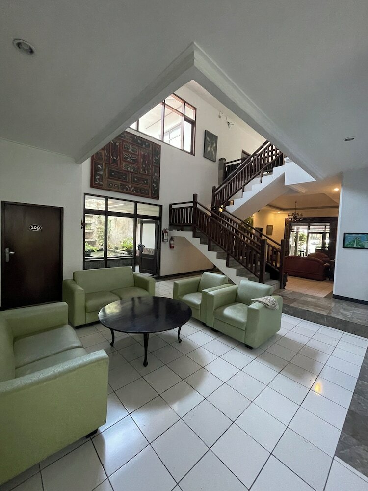 Фото Hotel Gegerkalong Asri