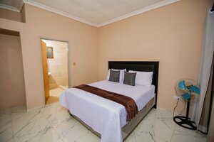 Гостиница Lulu Guest Lodge