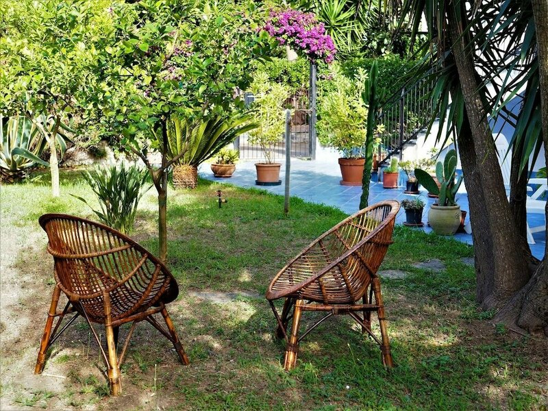 Апартаменты Apartment With Garden Close To The Beach