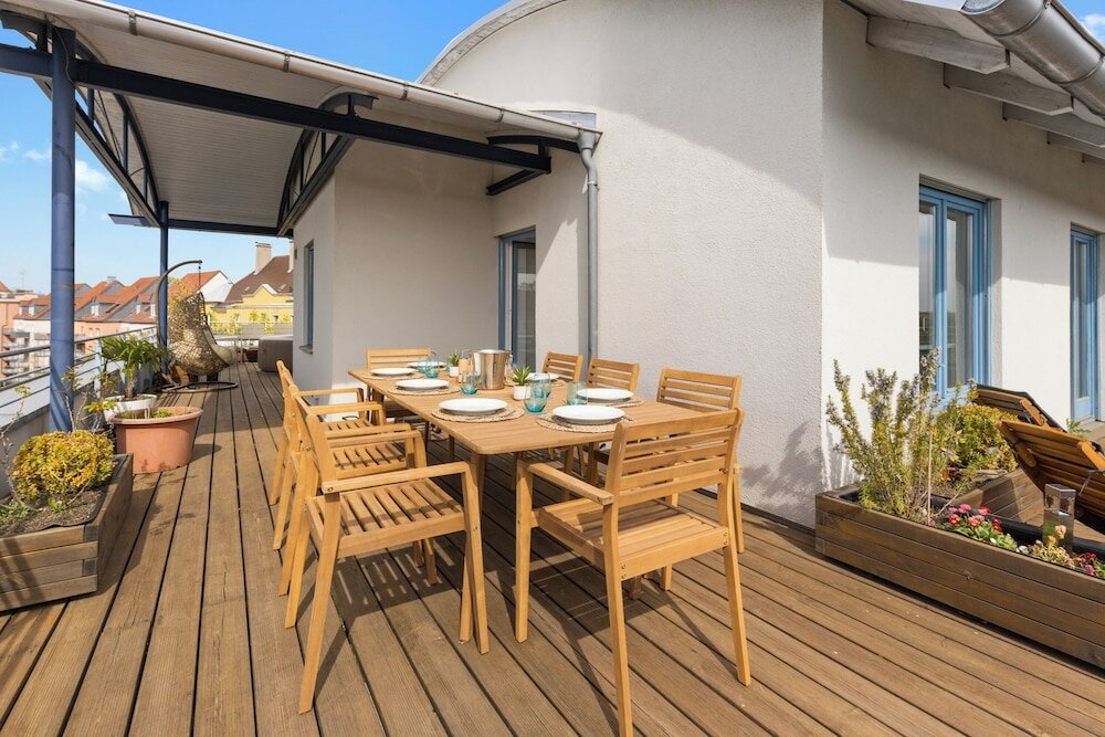 Фото Bright Augsburg Bismarckviertel