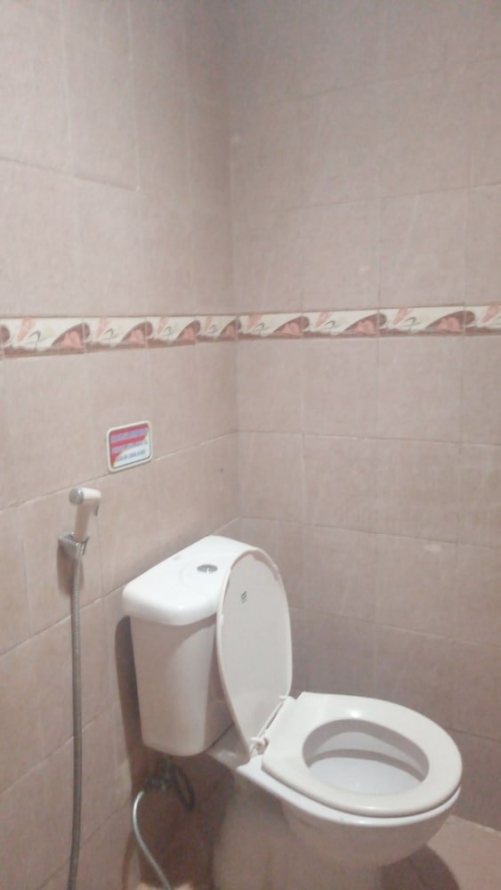 Фото Oyo 93060 Wisma Astukara Syariah