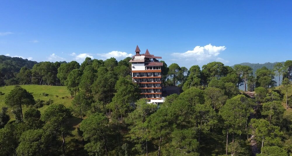 Фото Lemon Tree Hotel Mcleodganj