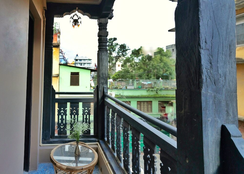 Фото Swarga Heritage Hotel