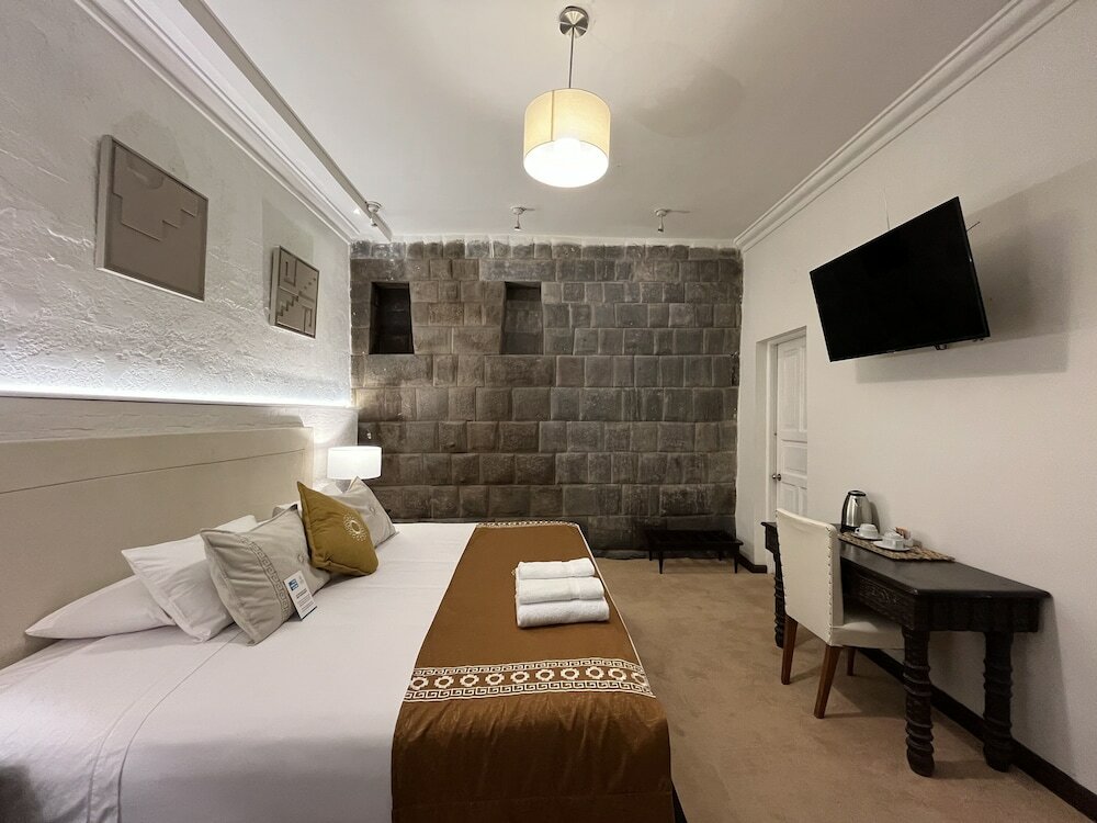 Фото Hotel Katari Plaza de Armas Cusco