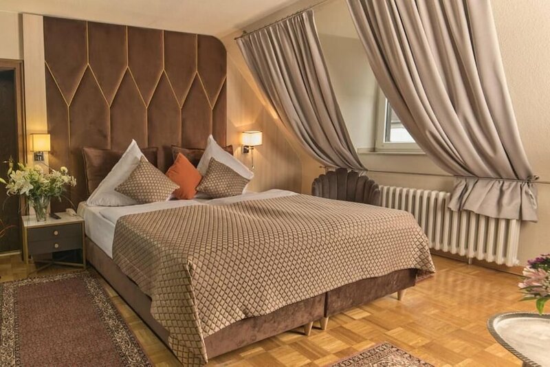 Гостиница Hotel Van Bebber в Ксантене