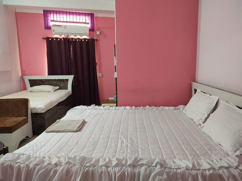 Фото Sawkmie Hotel