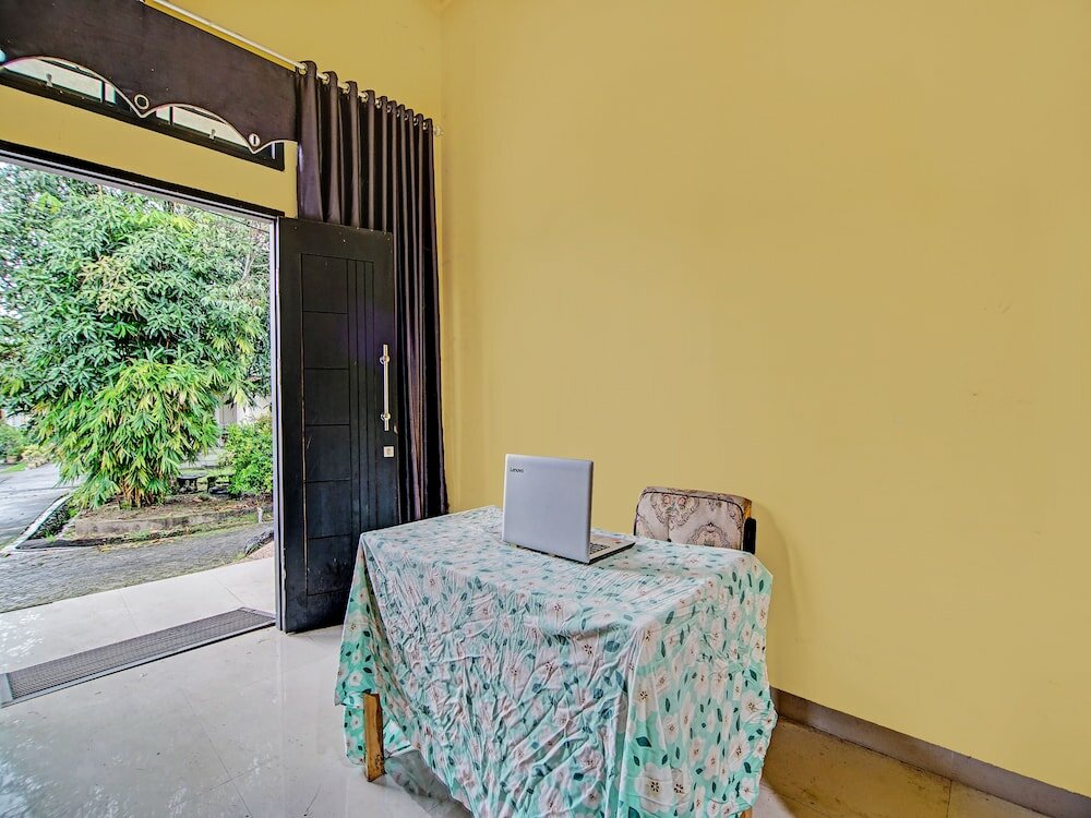 Фото Oyo 92177 Arafah Homestay Syariah