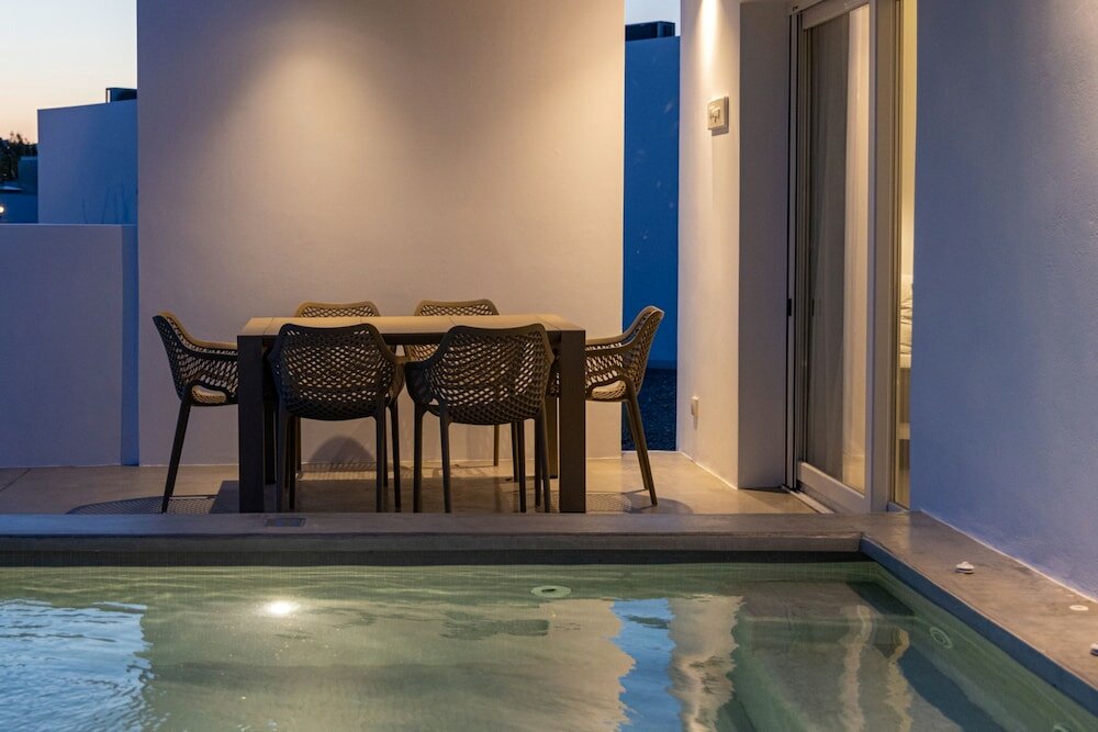 Фото White Holidays Project