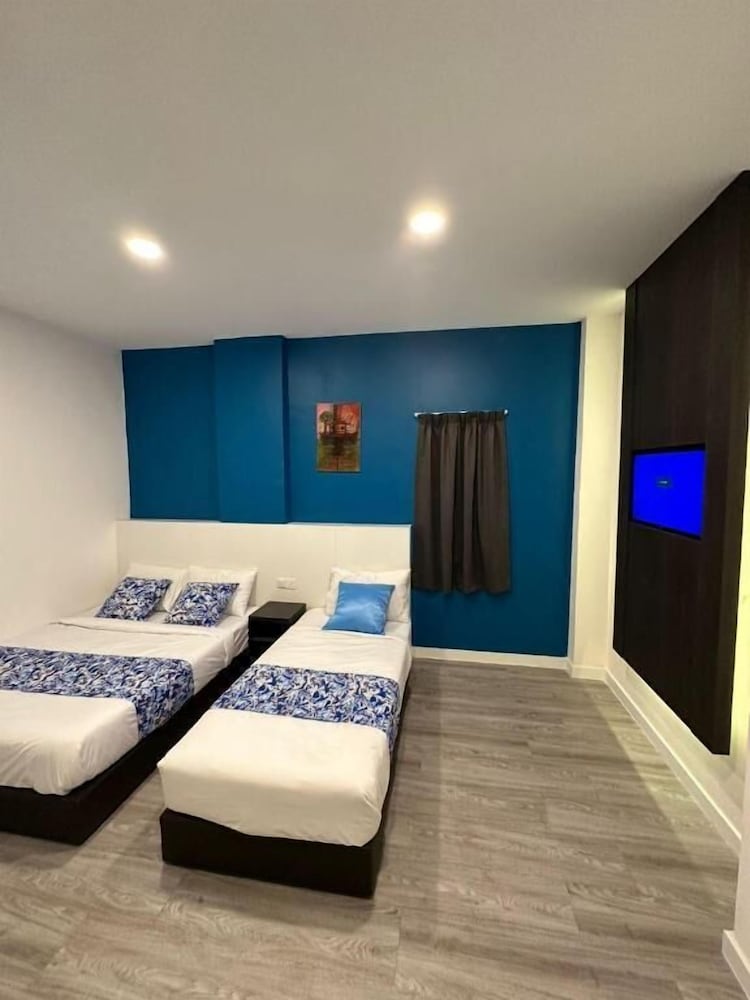 Фото Oyo 90832 Hotel Apsara Temerloh Gateway