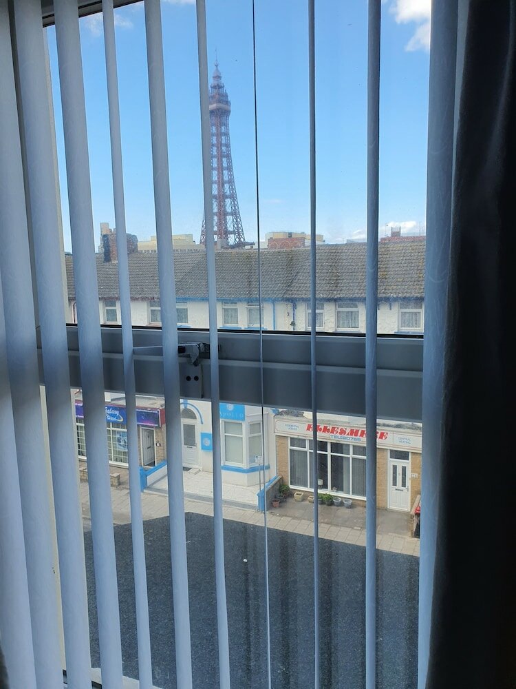 Фото Windsor House Hotel