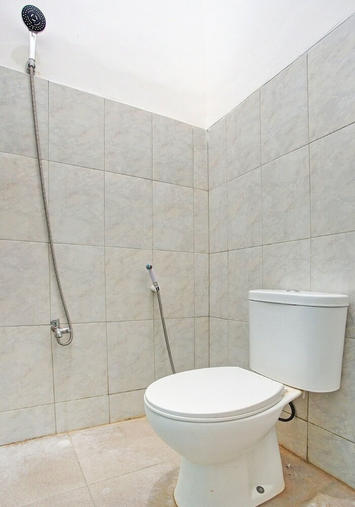 Фото Oyo 92034 Jay Homestay Syariah