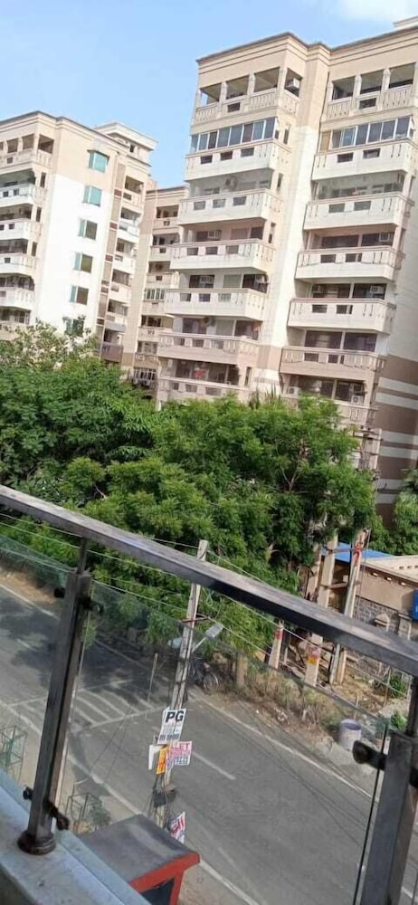 Фото The Ayali Suites & Apartments