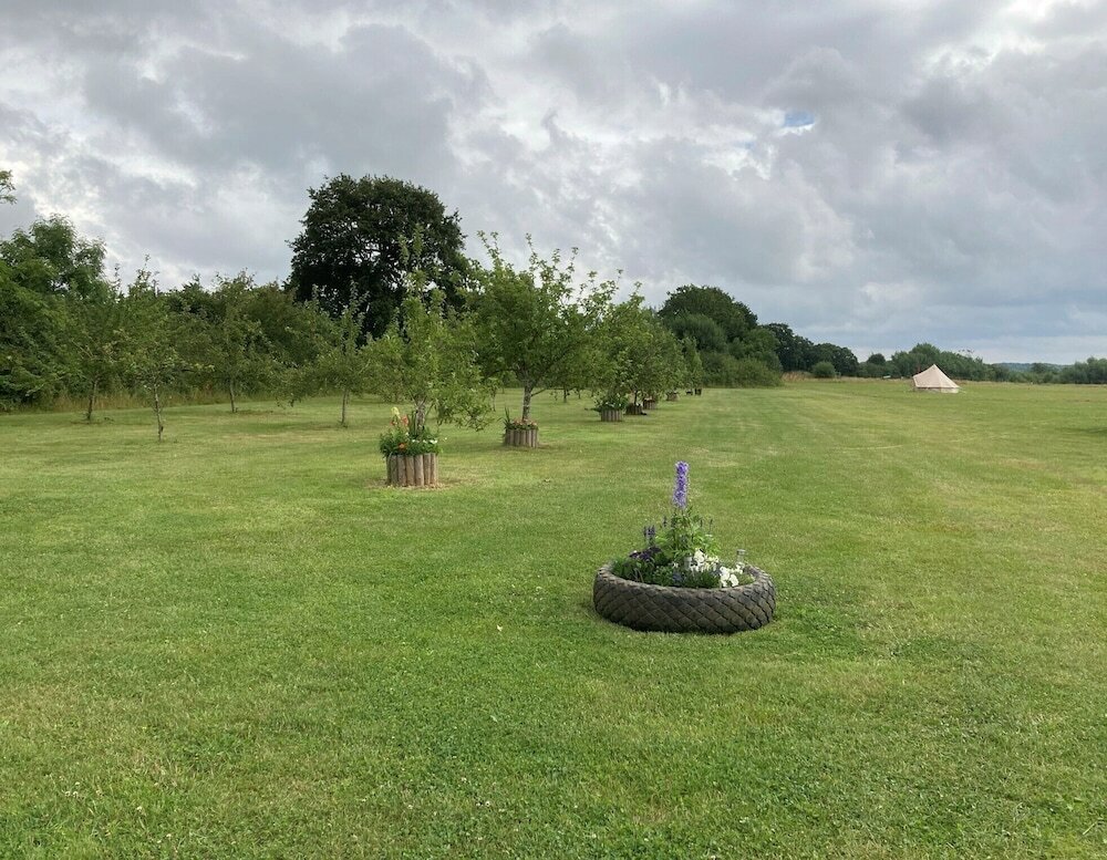 Фото Oxton Hill Hideaway