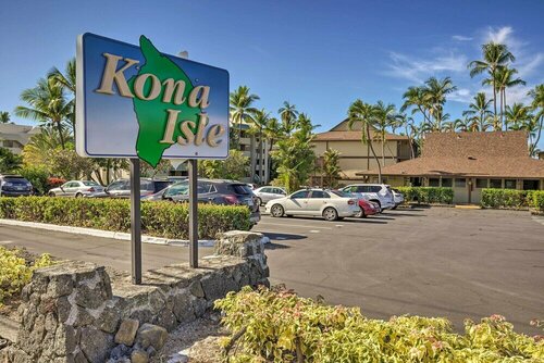 Гостиница Oceanfront Kailua-kona Condo w Community Pool!