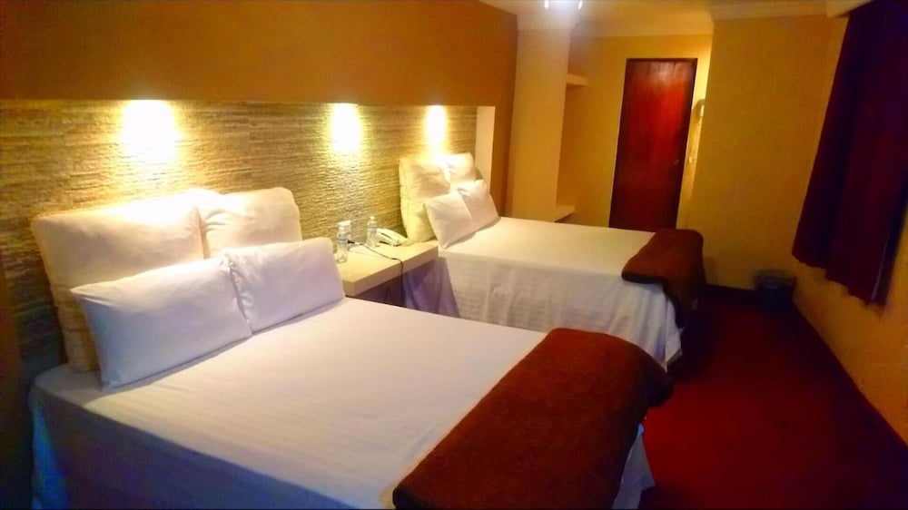 Фото Hotel Royal Inn