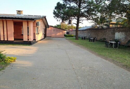 Гостиница The Still Waters Lodge в Лусаке