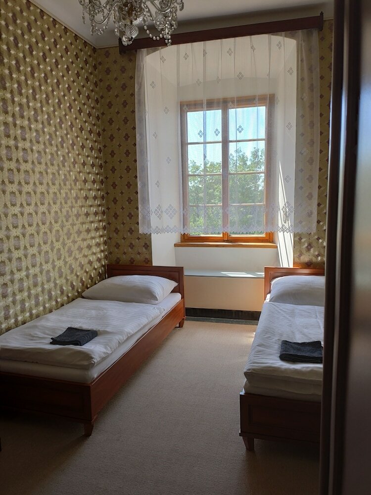 Фото Zámek Lnáře