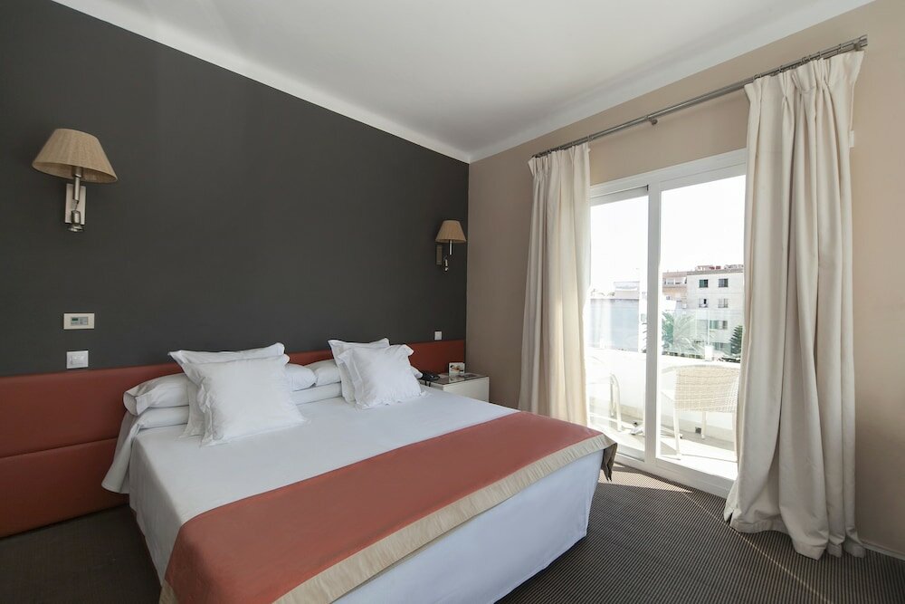 Фото Hotel Portofino Mallorca