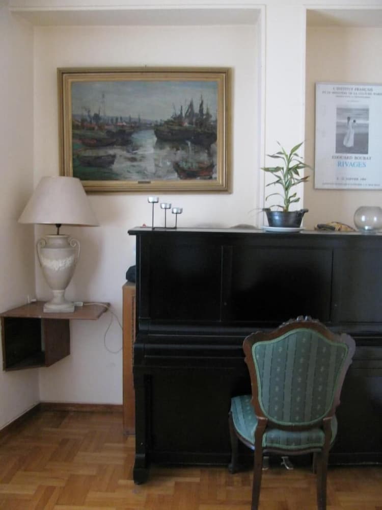 Фото Art Gallery Hotel