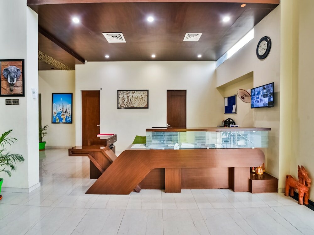 Фото Hotel Amrit Manthan