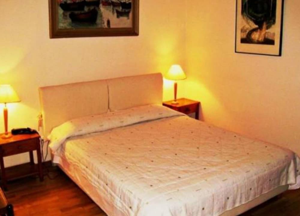 Фото Art Gallery Hotel