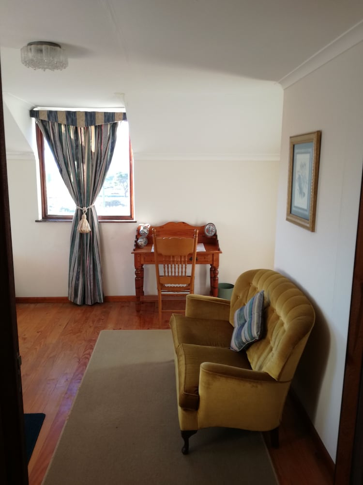 Фото Duck and Doolittle