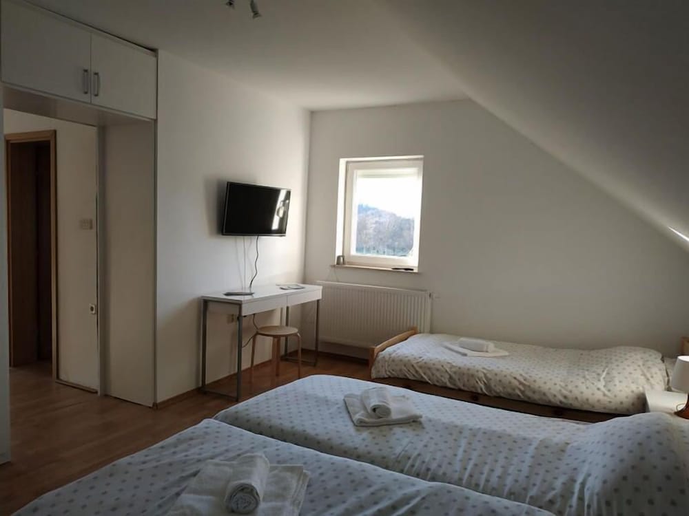 Фото AD Astra House