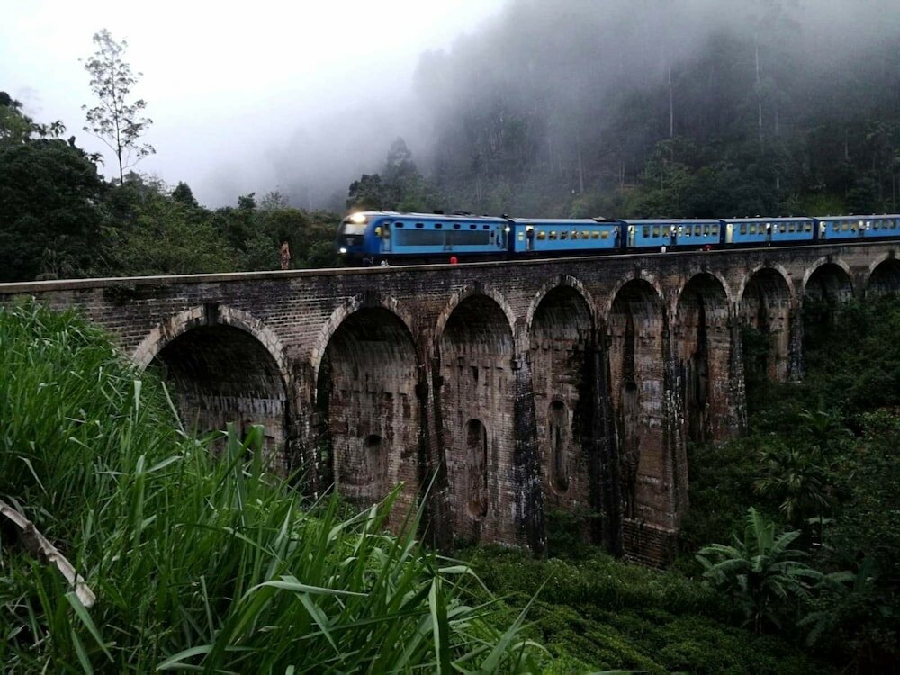 Фото Awesome Place Hotel