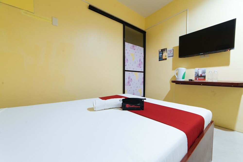 Фото RedDoorz near Notre Dame University Gensan