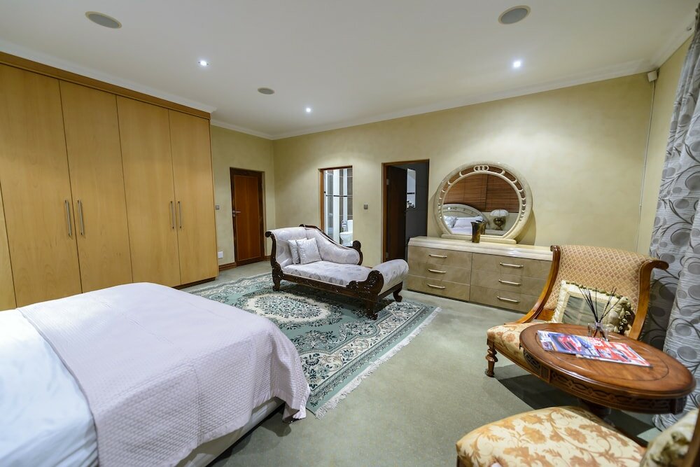 Фото Equestrian Royal Boutique Hotel & SPA
