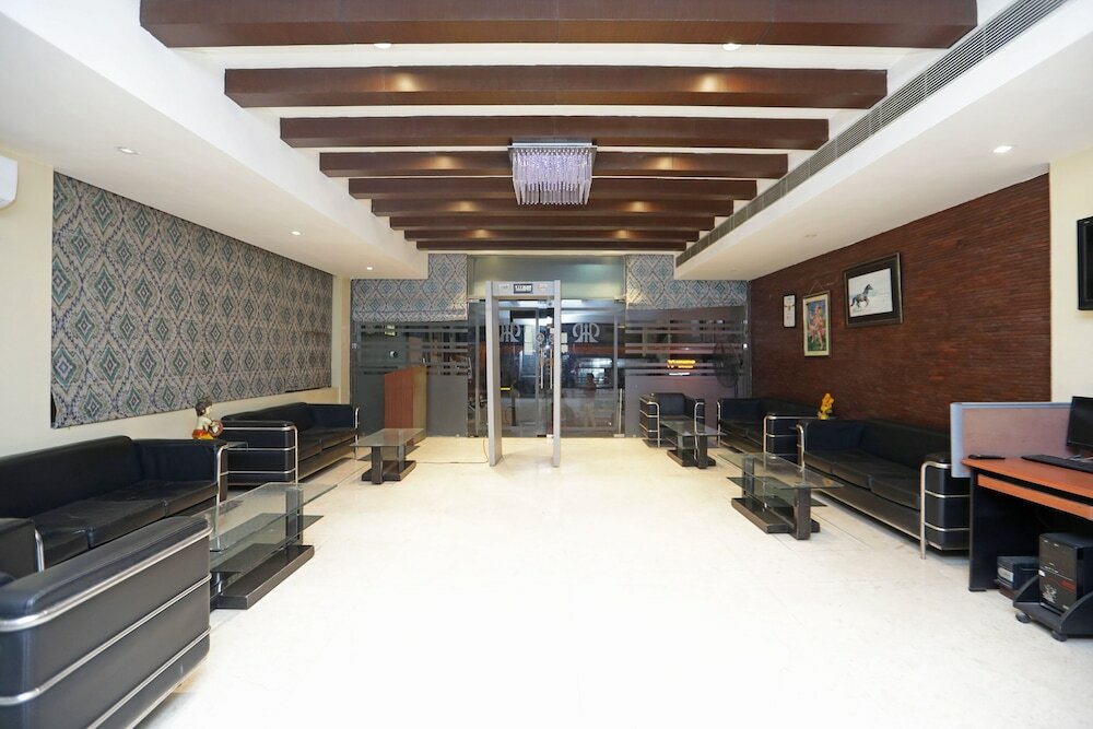 Фото Capital O 445 Impress Hotel