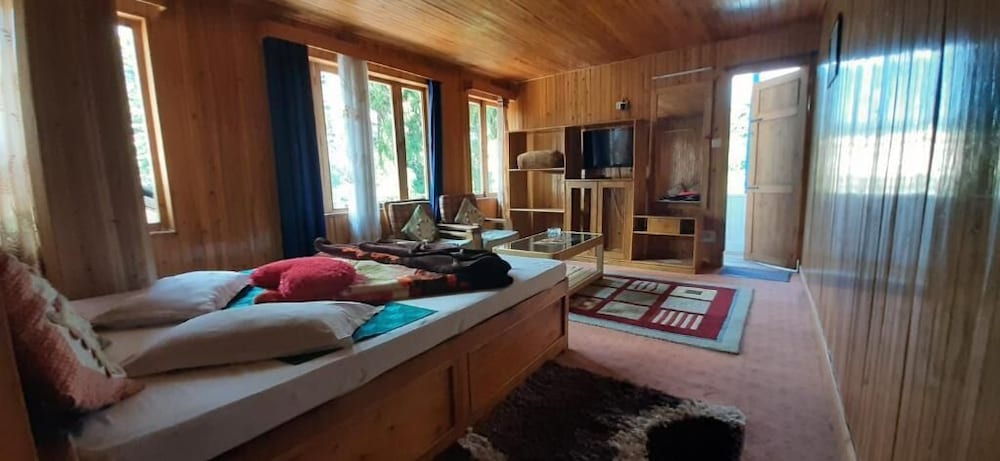 Фото Hotel Blue Lagoon