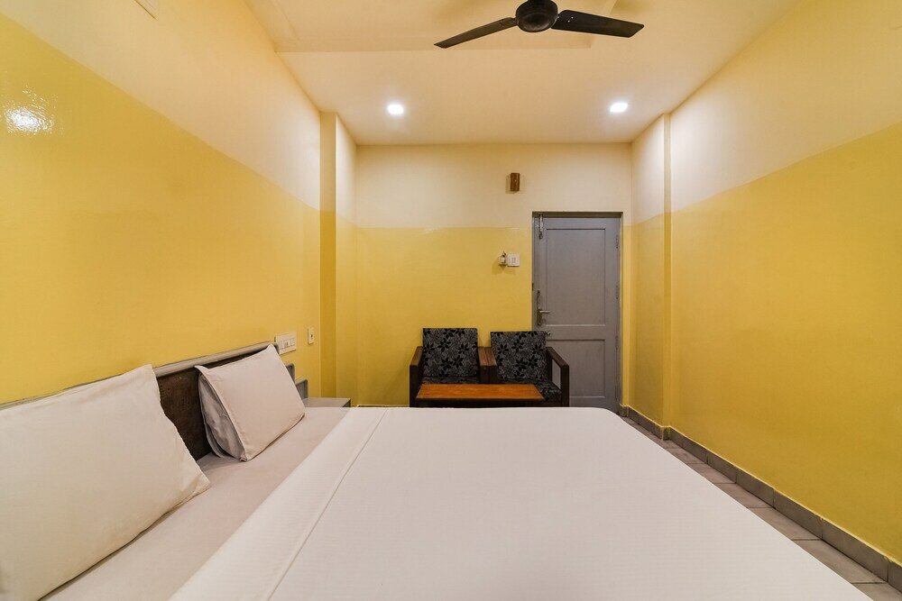 Фото Spot On 41643 Karthik International