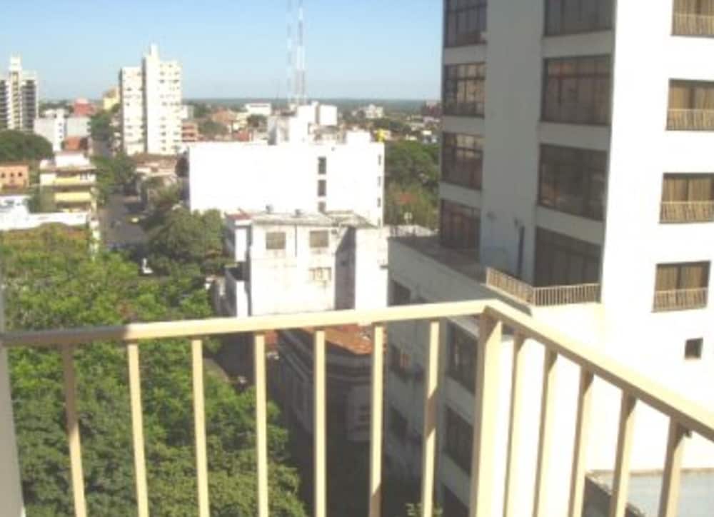 Фото Manduvira Hotel Plaza