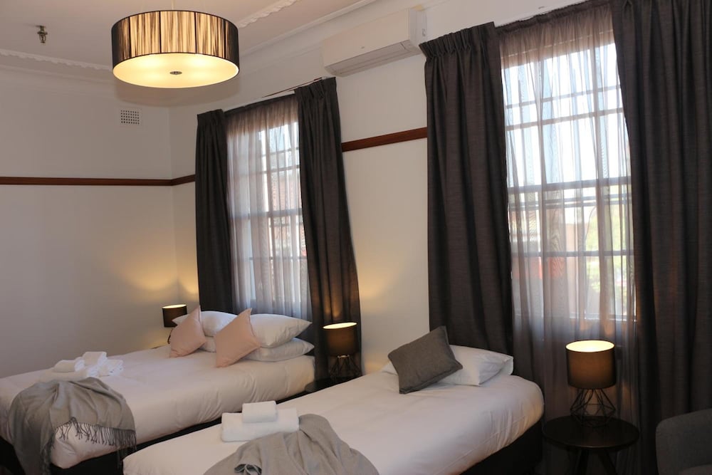 Фото Guildford Hotel